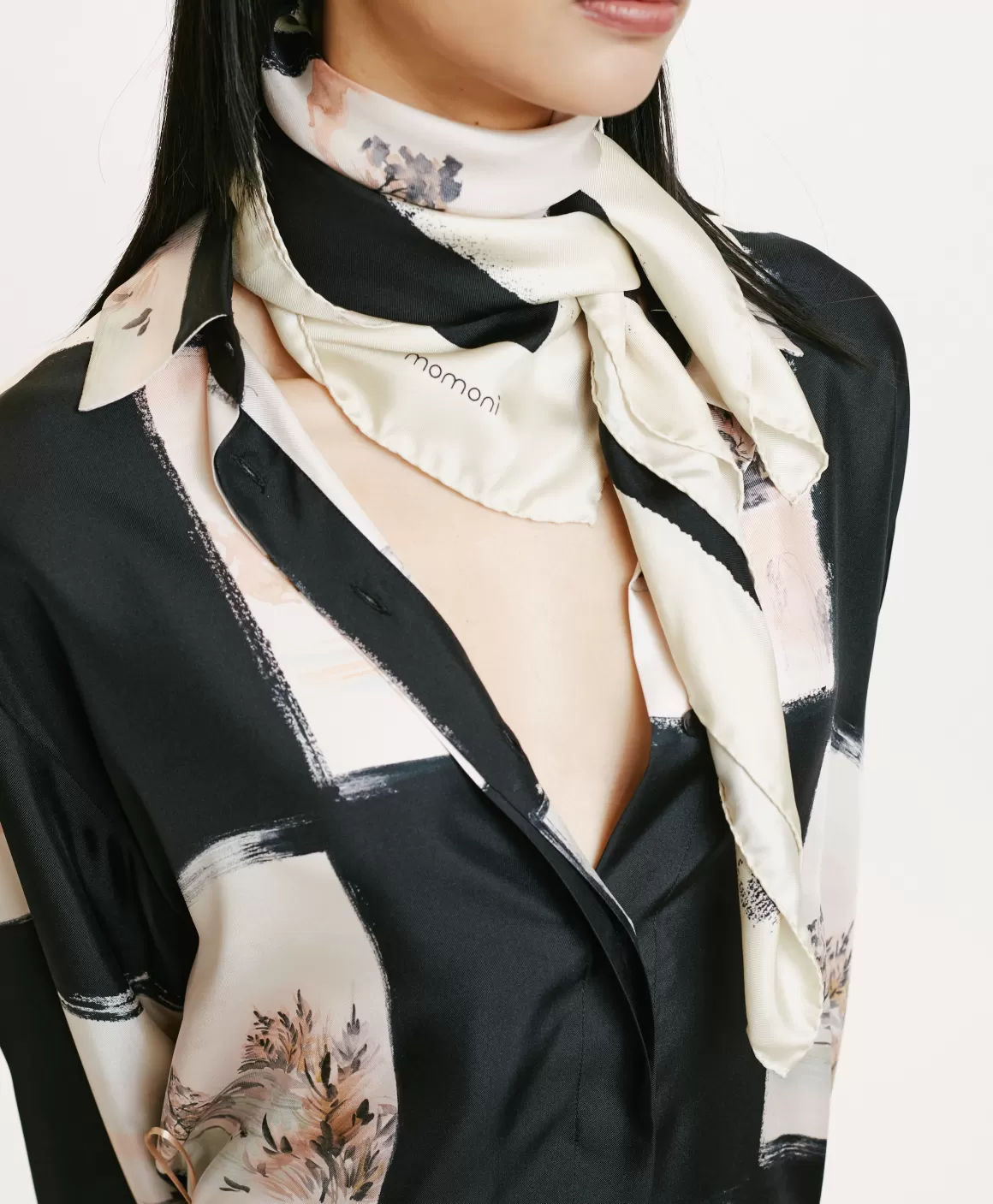 FOULARD NIPPONIA EN SOIE - MULTICOLORE NOIR*Momoni Store