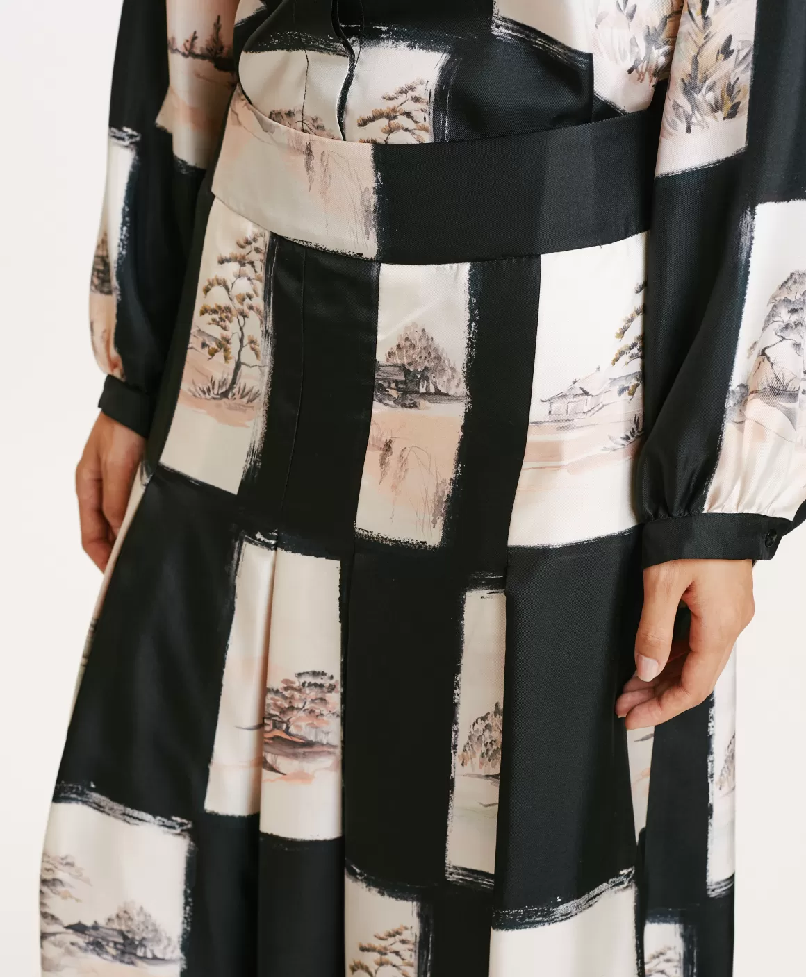 JUPE HARUKA EN SERGÉ DE SOIE IMPRIMÉ - MULTICOLORE NOIR*Momoni Cheap
