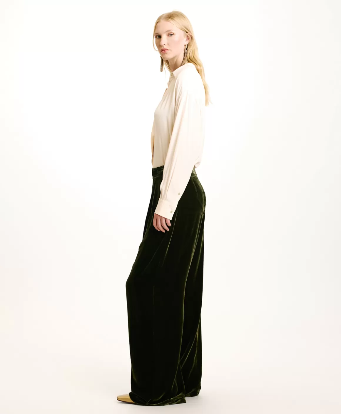 PANTALON PASCAL EN VELOURS MÉLANGE DE SOIE LISSE - VERT MATCHA*Momoni Discount