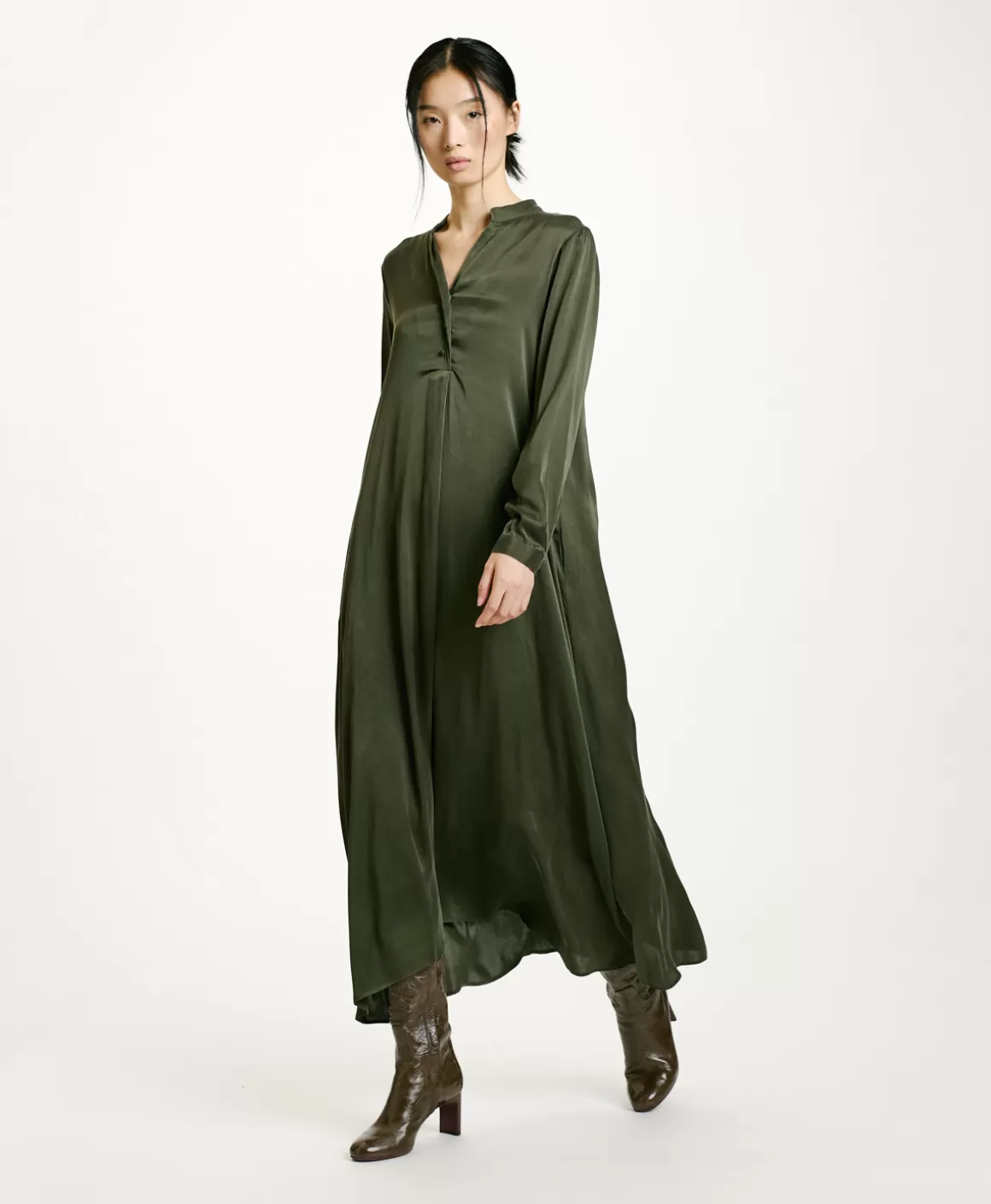 ROBE ATENA EN SOIE SANDWASHED UNIE - *Momoni Cheap